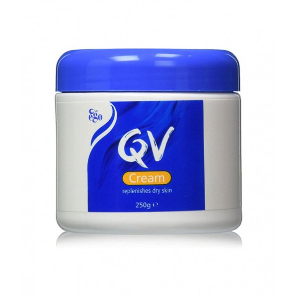 QV Highly concentrated Moisturising Cream For Dry Skin 250G QV Ultra Concentrated Moisturizing Cream for Dry Skin 250g |كيو في كريم مرطب عالي التركيز للبشرة الجافة 250 غرام