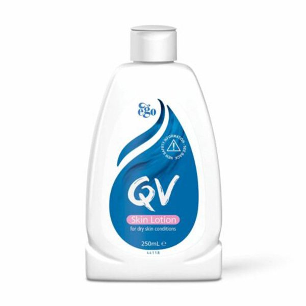 كيو في لوشن الجسم المرطب للبشرة الجافة 250 ملQV Skin Lotion For Dry Skin 250ML